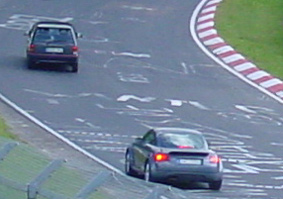 Corsa im Tiefflug